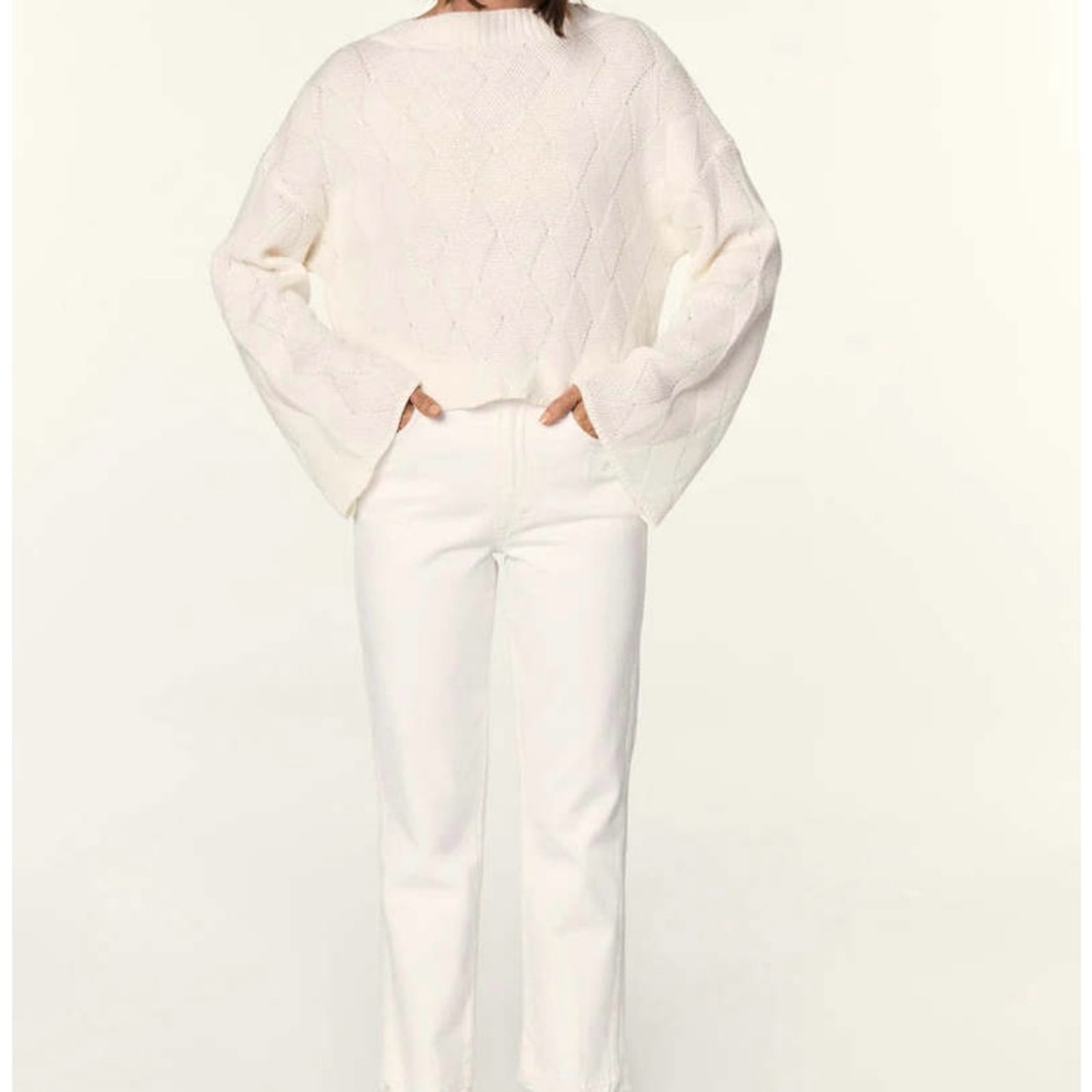 AMO Chloe Crop NWT
